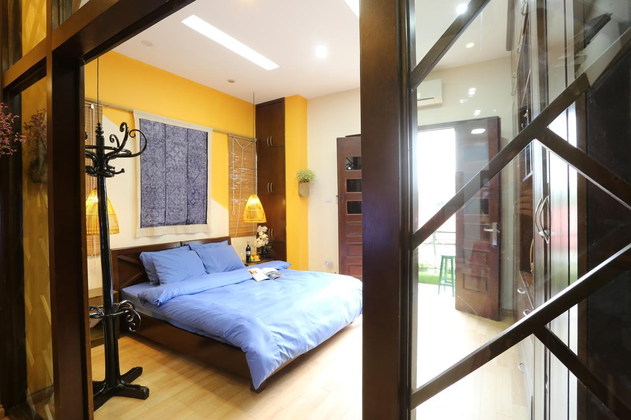 Tuti Lakeside Homestay Hanoi Bagian luar foto